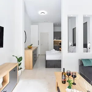 New Luxury In Downtown Θεσσαλονίκη